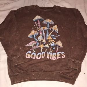 NO BOUNDARIES SWEATSHIRT